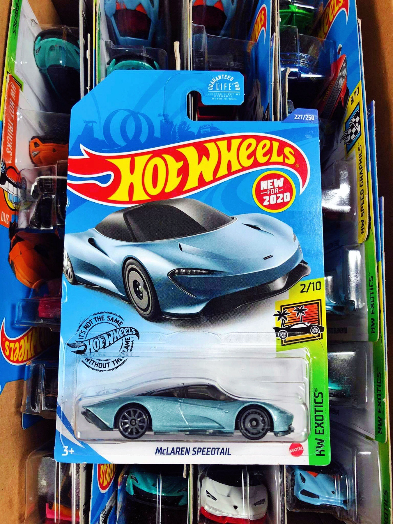Xe mô hình hot wheels tỉ lệ 1:64 "mclaren speedtail"