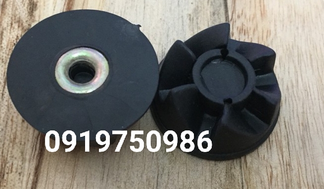 Vấu cao su gắn dưới dao máy xay sinh tố loại 2 cối