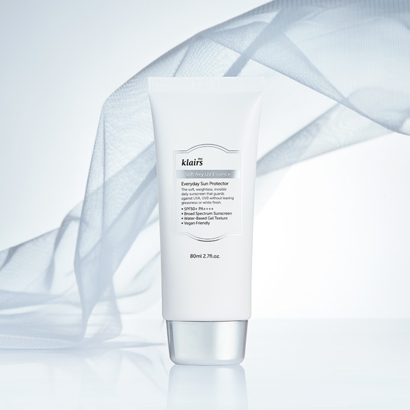 Kem chống nắng, bảo vệ da Klairs Soft Airy UV Essence Spf 50 PA++++ 80ml