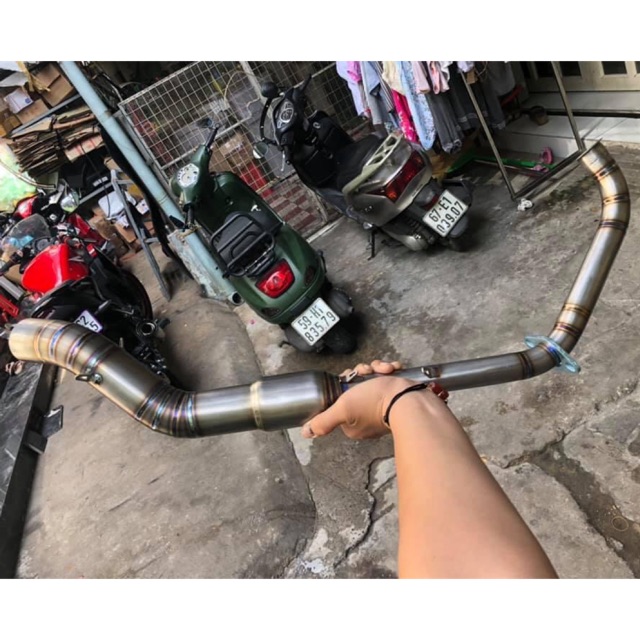 Cổ pô kiểu dáng wrx bầu hơi tổ ong 2 khúc titan inox 304. ex150 ex gsx150 ex155 winner r15 fz150i fz155 xsr tfx mt15