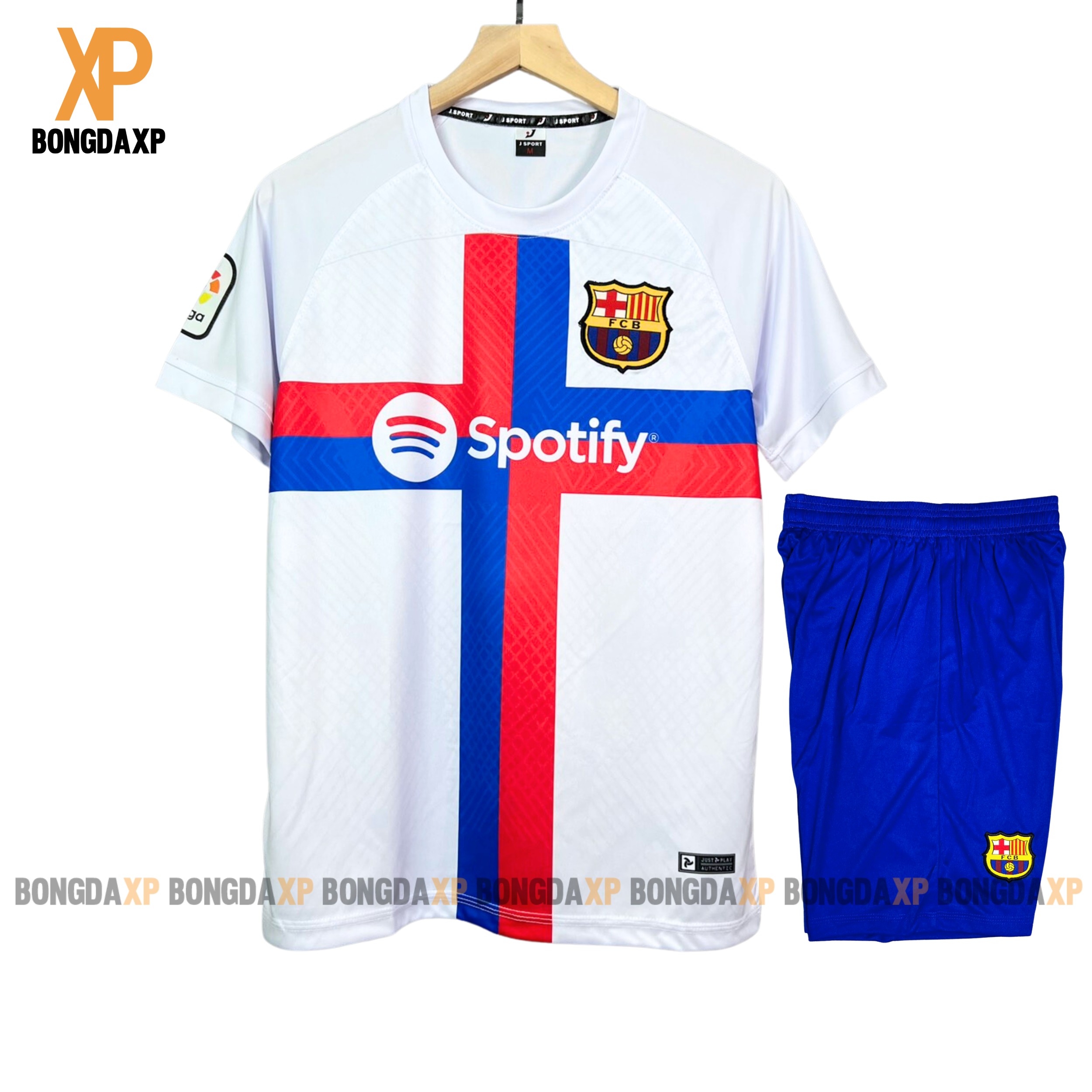 Quần áo bóng đá, đồ đá banh CLB Barcelona Trắng Mới Vải thun lạnh cao cấp