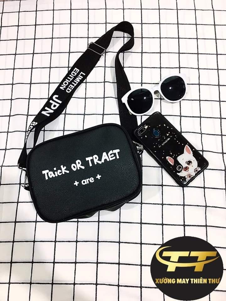 Túi đeo chéo thời trang trick or streat-tt10