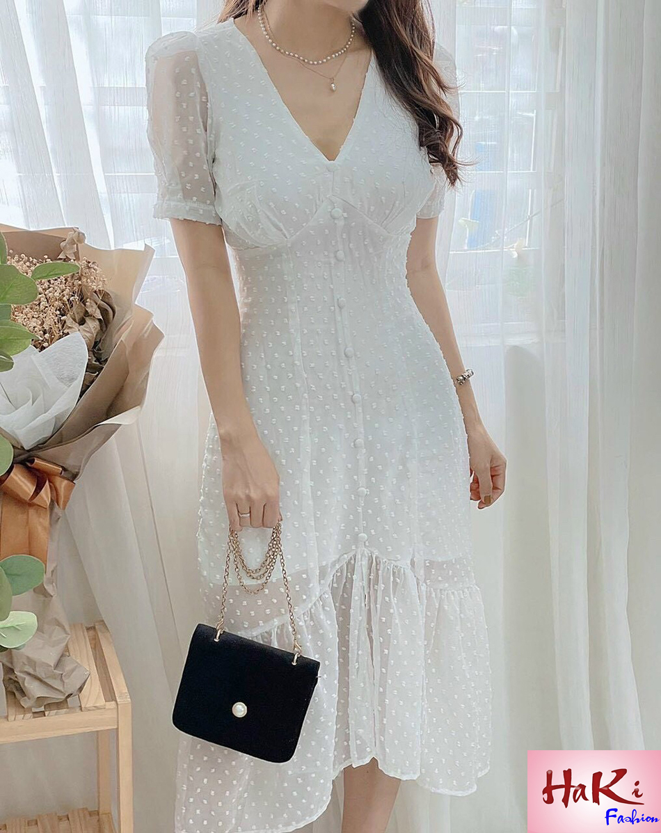 Váy đầm trắng dự tiệc cưới đuôi cá xẻ tà phối nút bọc 2 lớp dày dặn dáng suông xinh đẹp HAKI DT012