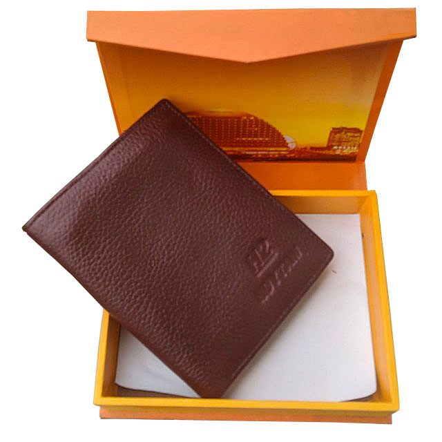 Ví nam da Bò nappa Ép nhiệt 100% kiểu dáng Đứng Sang Trọng - Đẳng Cấp . Bóp nam giá Xưởng có 3 ngăn lớn ( 1 ngăn kéo khóa ) và nhiều ngăn nhỏ ( Mẫu H huy tâm 2 )