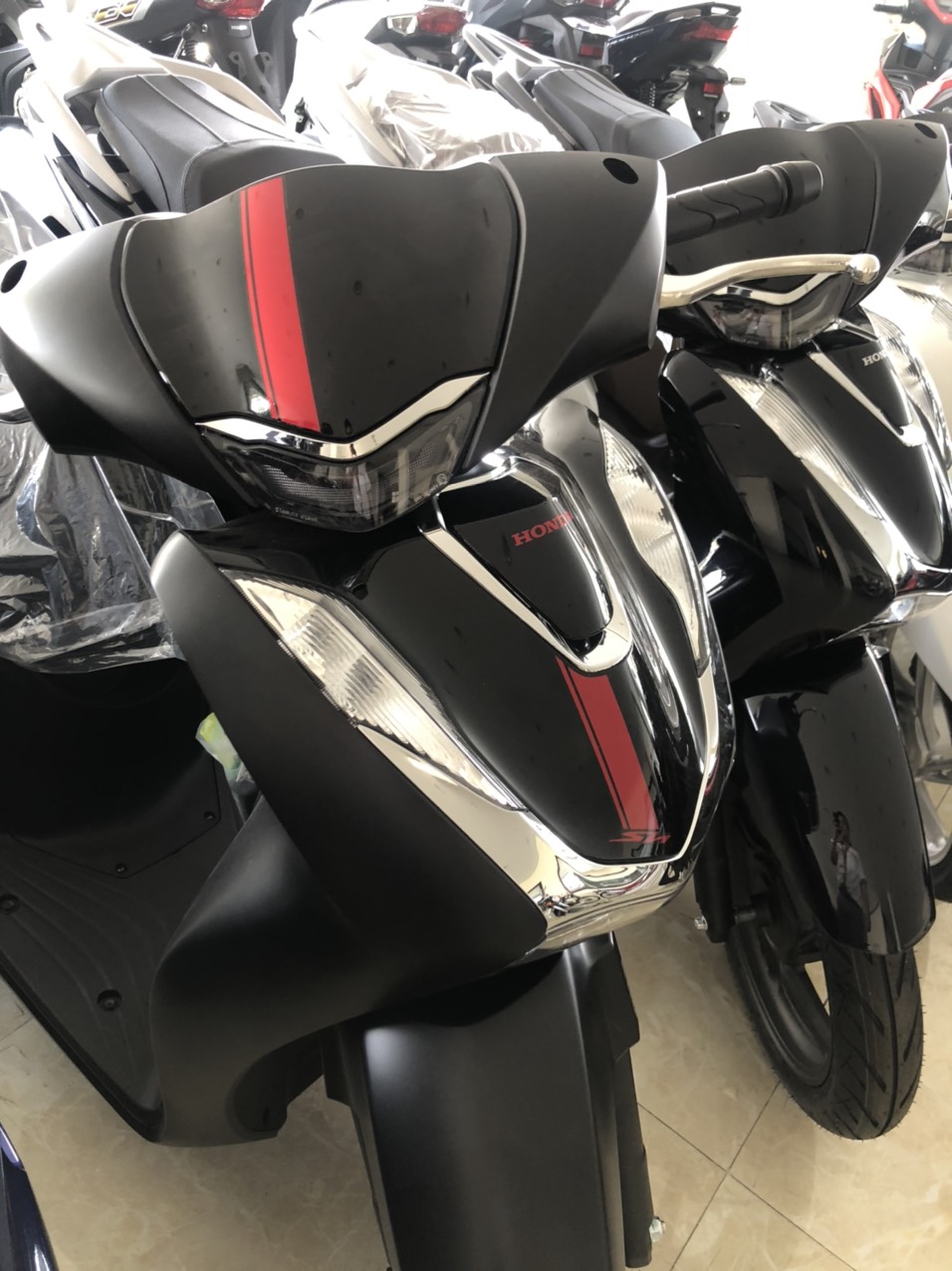 Tem sh tem đỏ mặt nạ trước và ốp đồng hồ tốc độ sh 125 150 2020-2023