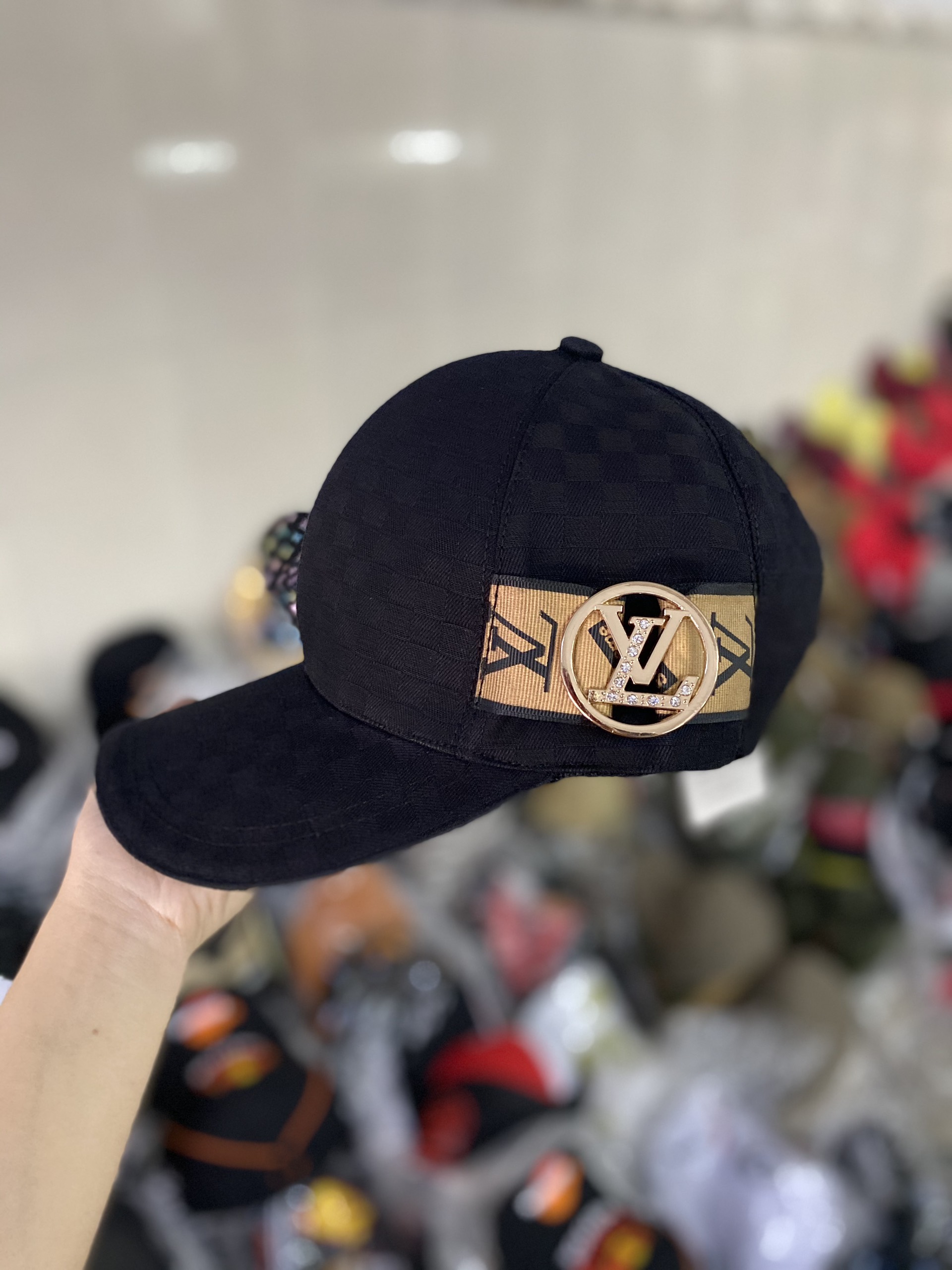 Nón kết phối sọc tag l.v cao cấp nam nữ - mũ lưỡi trai nam nữ - nón lưỡi trai cao cấp so hot