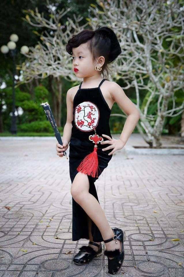 SƯỜN XÁM NGƯỜI ĐẸP TÂY ĐÔ CHO BÉ GÁI