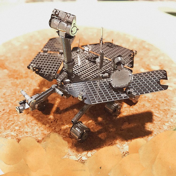 Mô hình 3d kim loại xe thám hiểm mars rover trên sao hoả