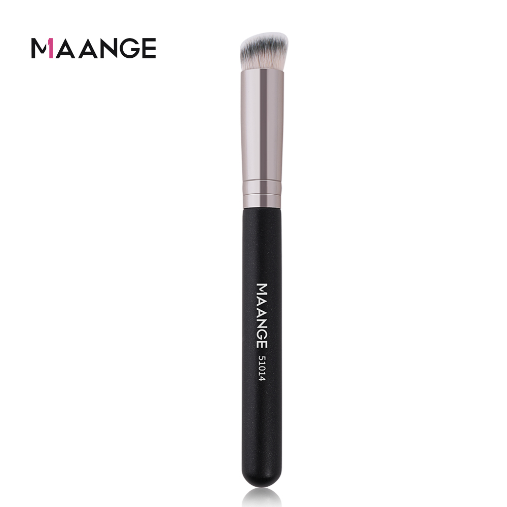 Bộ cọ trang điểm maange được dùng cho tán nền 270