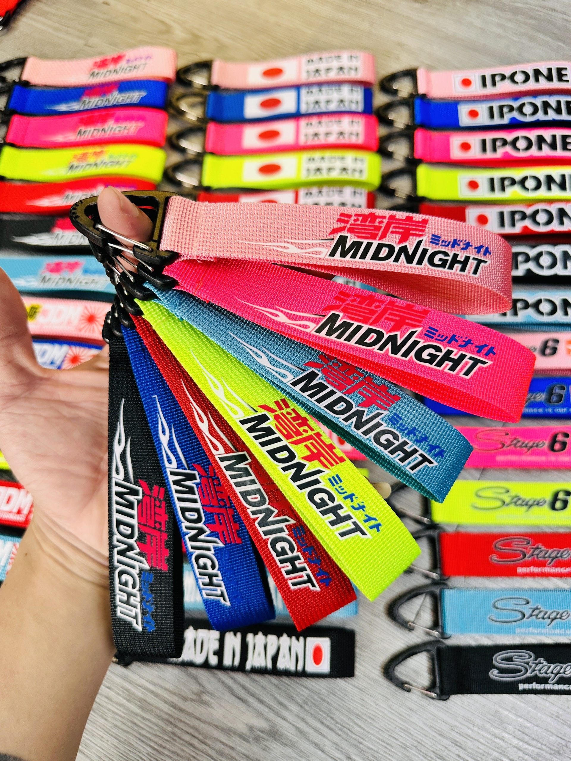 Móc khóa dây chữ midnight mẫu mới hot