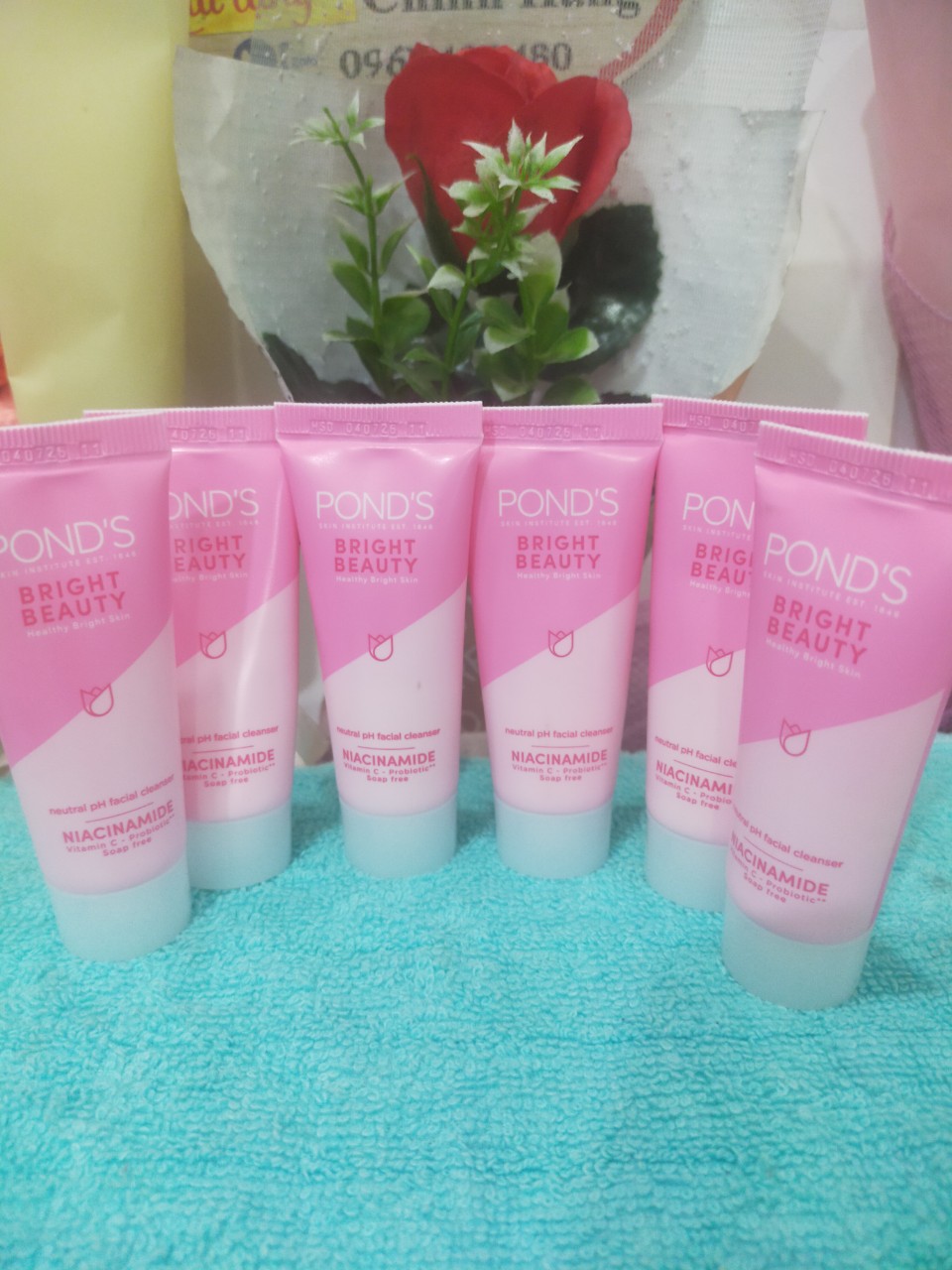 Com bo sữa rửa mặt ponds và kem dưỡng sáng mờ thâm