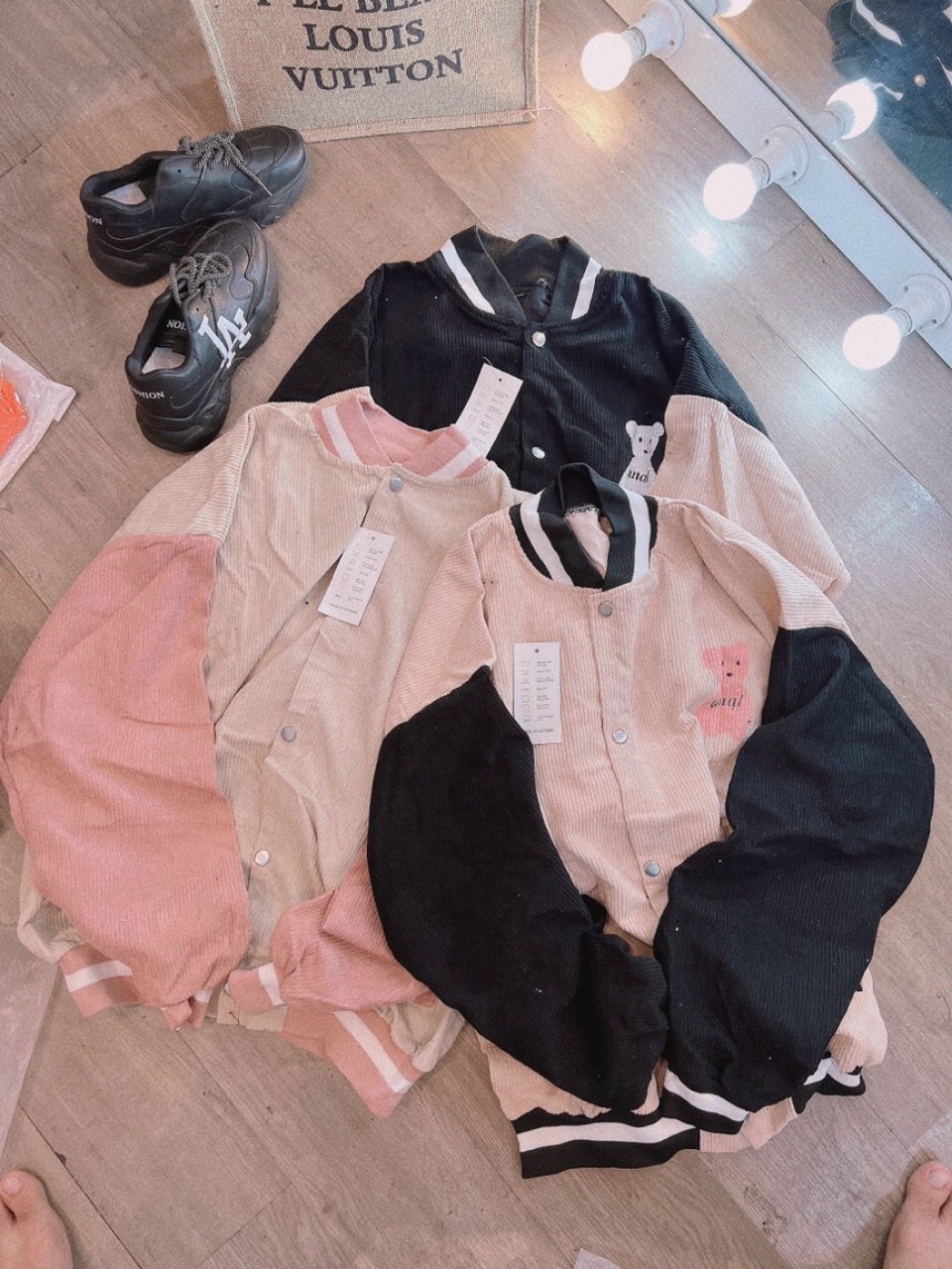 Áo Khoác Nhung Kiểu Bomber Nam Nữ GẤU, Chất Liệu Vải Nhung Tăm Cao Cấp Mẫu Hot Trend [Thỏ Shop 68] TUN07