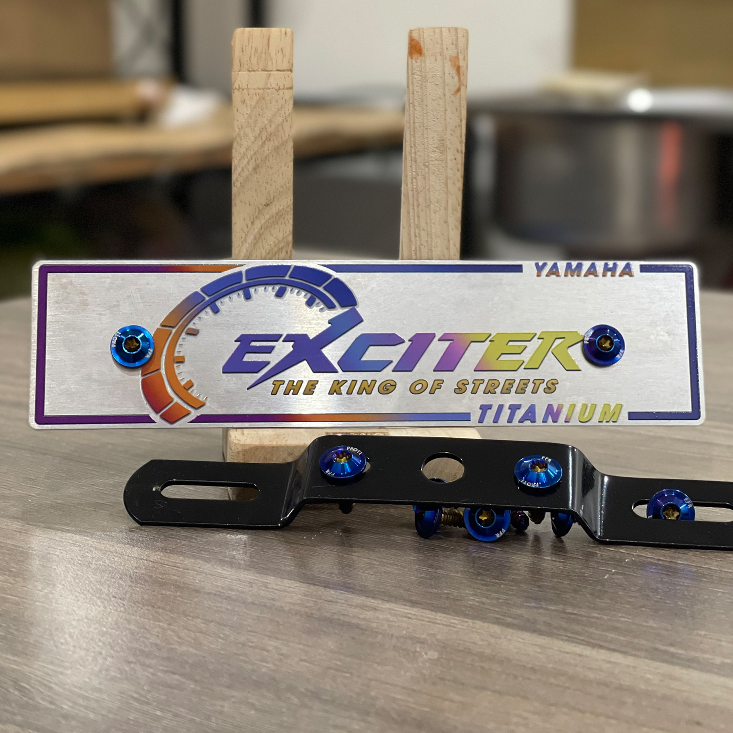Bảng tên xe máy Exciter - Racing 68 store
