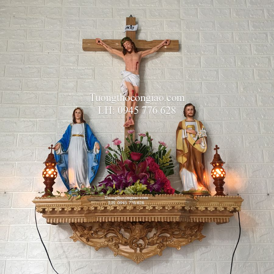 Bàn thờ Thiên Chúa kệ liền chùm hoa 90x30 (chưa gồm tượng)