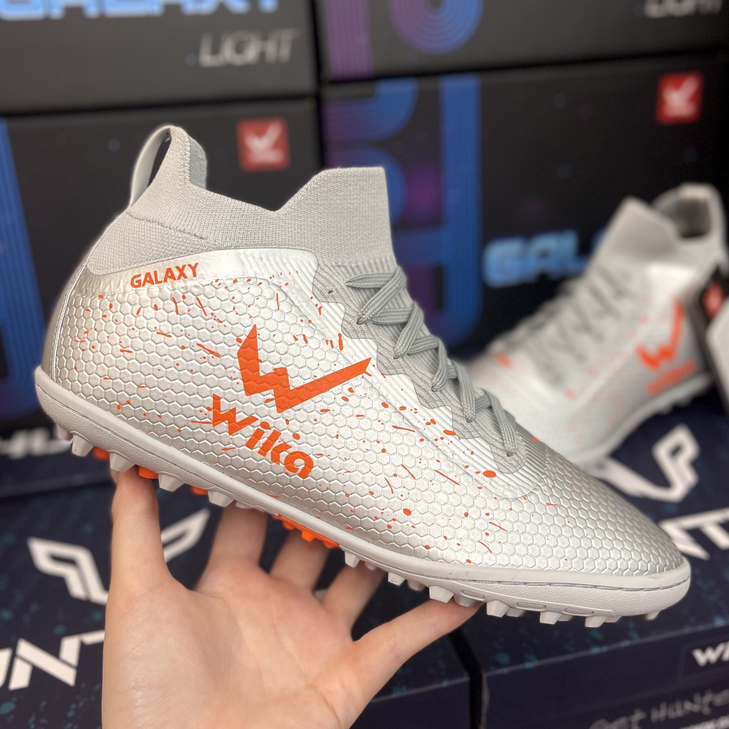 Giày Bóng Đá WiKA Galaxy Light Bạc Chính Hãng Chỉ Còn SIze 41