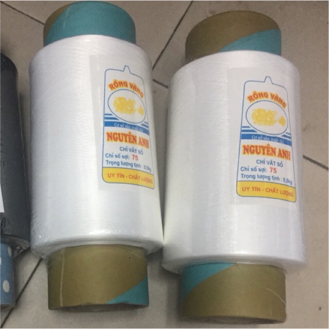 Tơ vắt sổ cuộn to - 3 cuộn màu đen, trắng, đỏ sợi 150 , sợi 75
