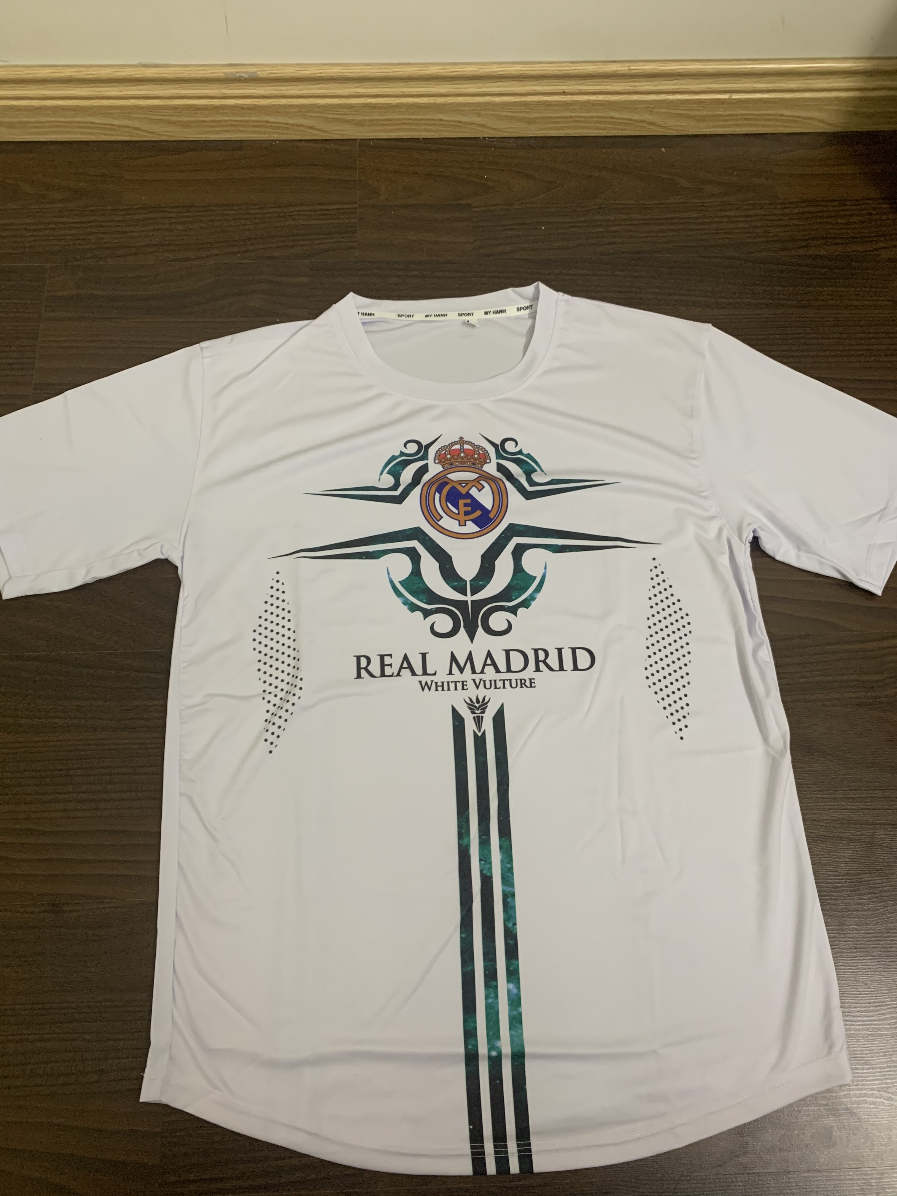 Thanh Lý Nhanh Bộ Quần Áo Bóng Đá Clb Real Madrid Trắng 2020 Hàng Việt Nam Thiết Kế