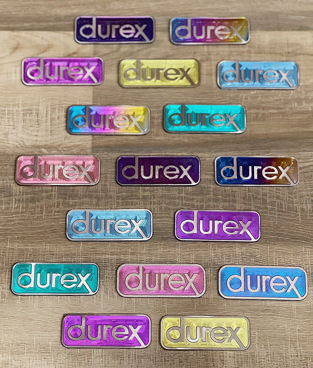 Tem titan logo durex