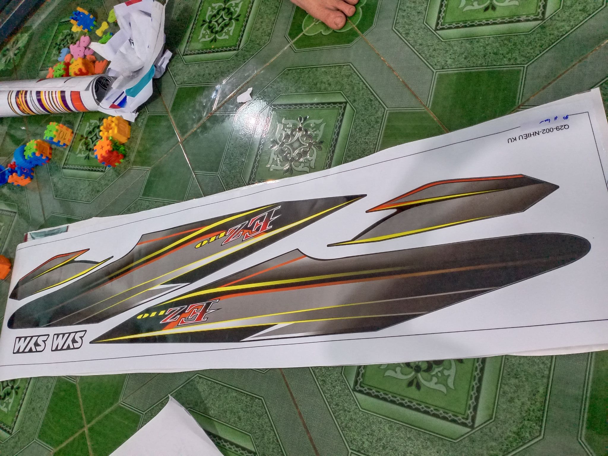Tem rời ez 110 xám xe đen