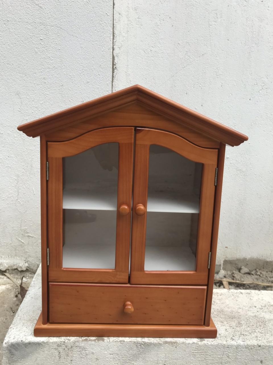 Tủ y tế gia đình màu vàng