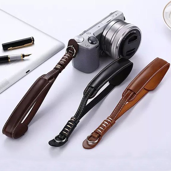 Dây máy ảnh đeo cổ tay Handstrap da bò