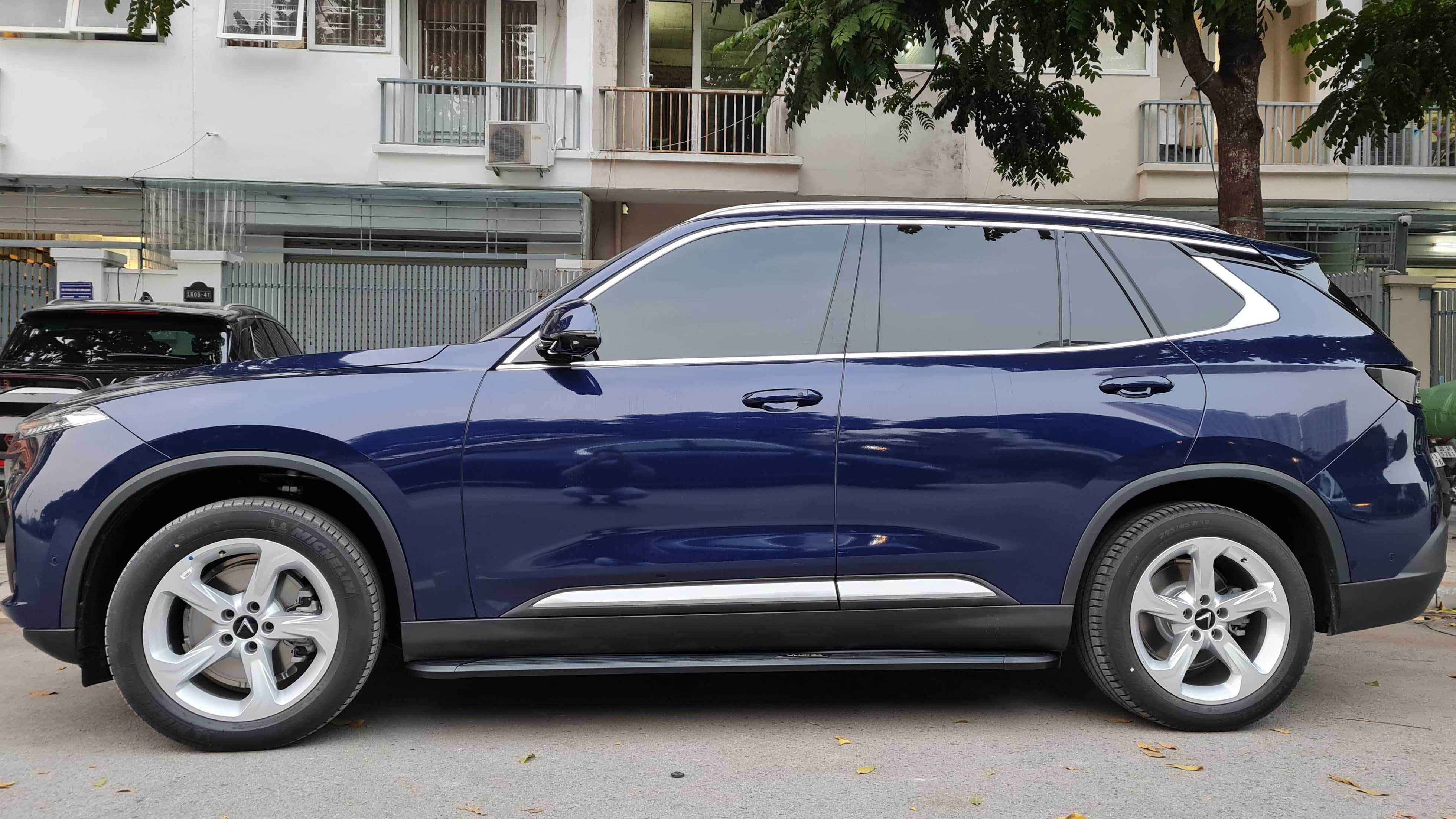 Bậc lên xuống vinfast lux sa 2019 - 2022. mẫu cao cấp ma