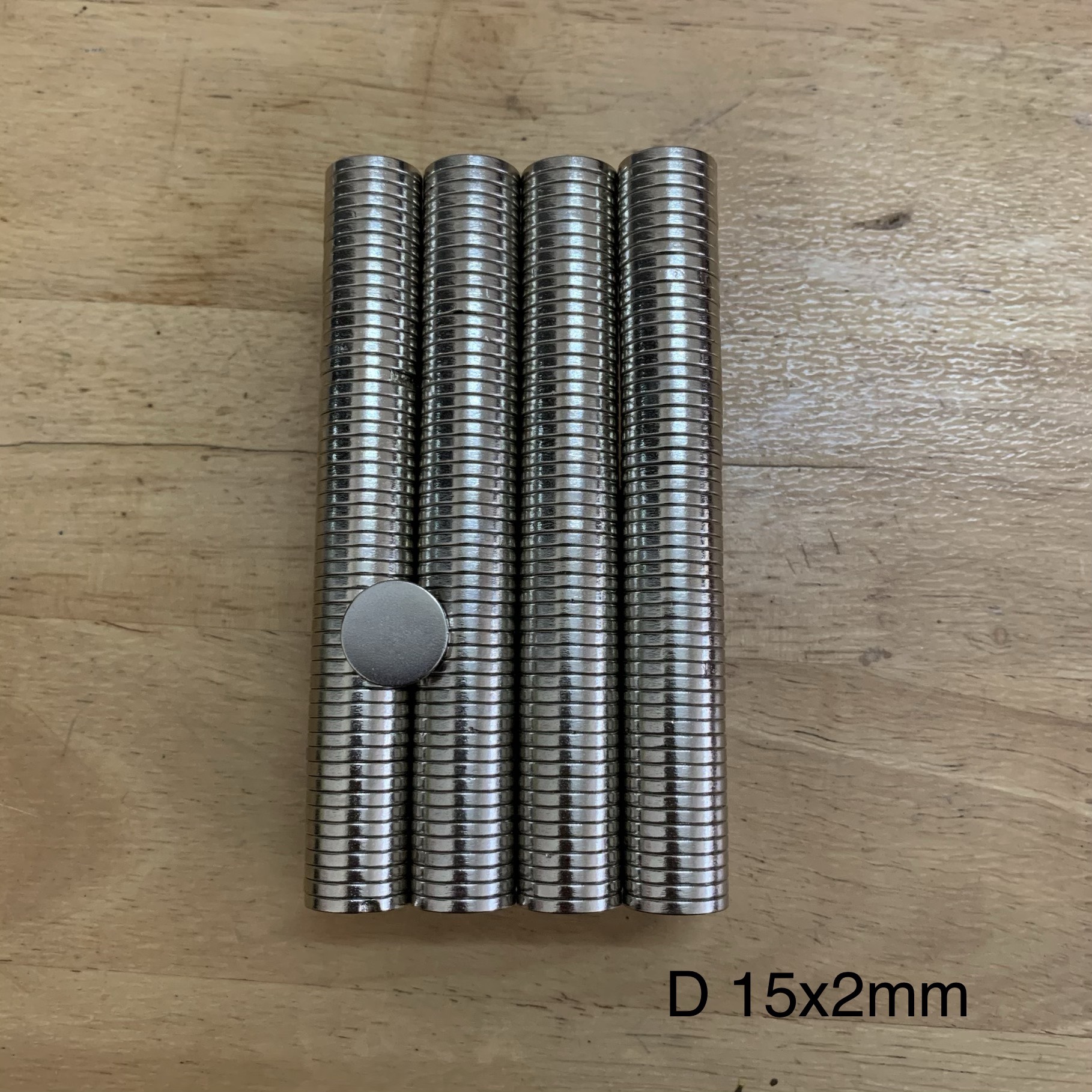 Nam châm trắng d15x2mm đất hiếm - magnet