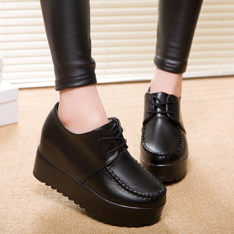 Giày bánh mì đế độn cá tính cao 8cm chất da mềm mại full size màu đen BM090