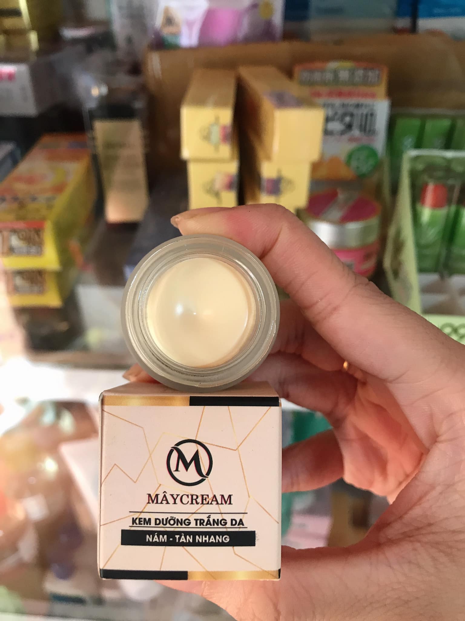 Kem face thanh mây nám tàn nhang