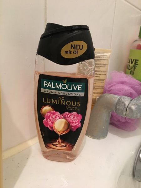 Sữa tắm dưỡng da cao cấp palmolive aroma sensations – so luminous