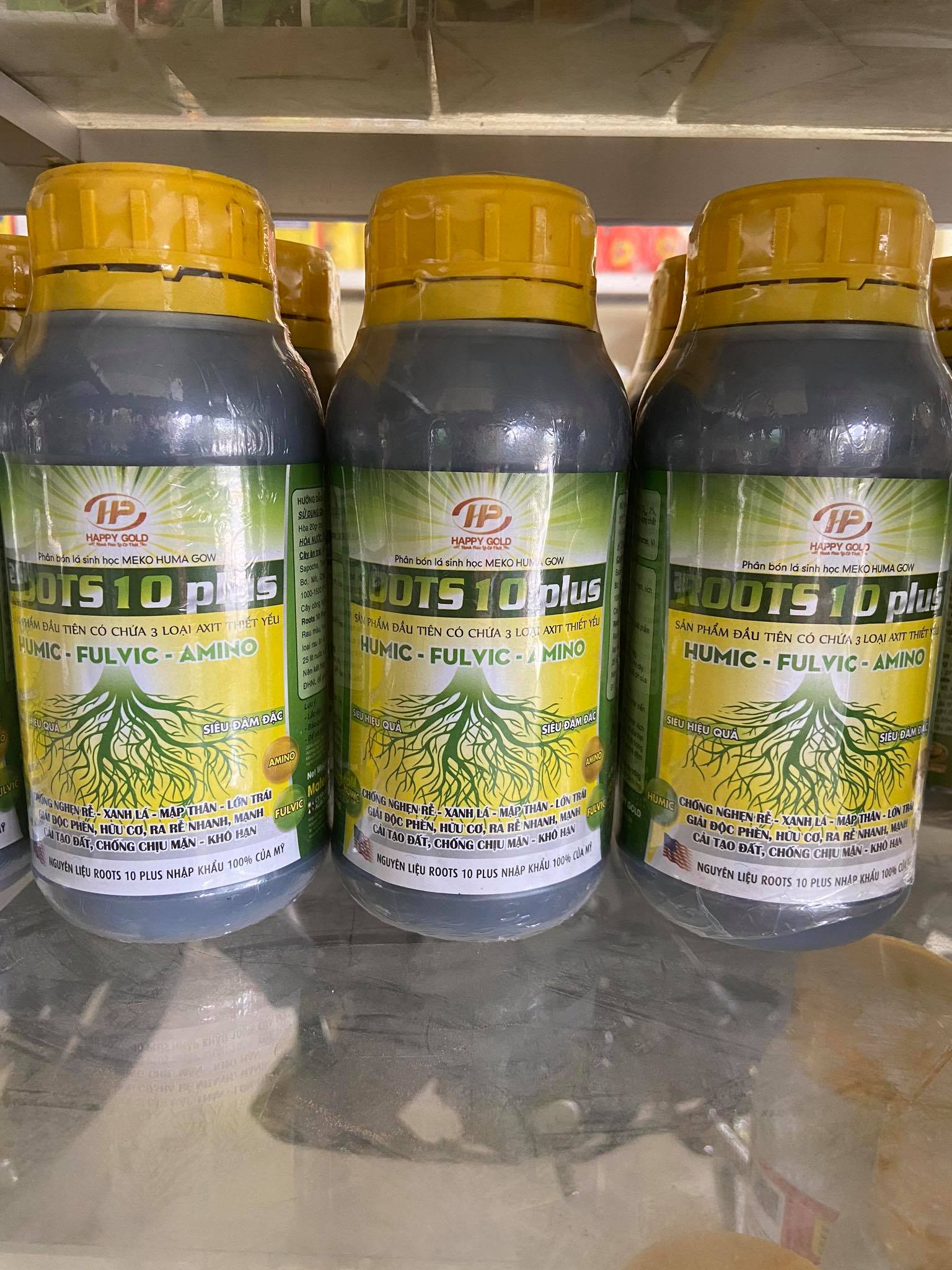 Phân bón siêu ra rễ ROOTS 10 (500 ml) nhập khẩu 100% từ Mỹ. Kích rễ nhanh, mạnh và cải tạo đất tơi xốp.