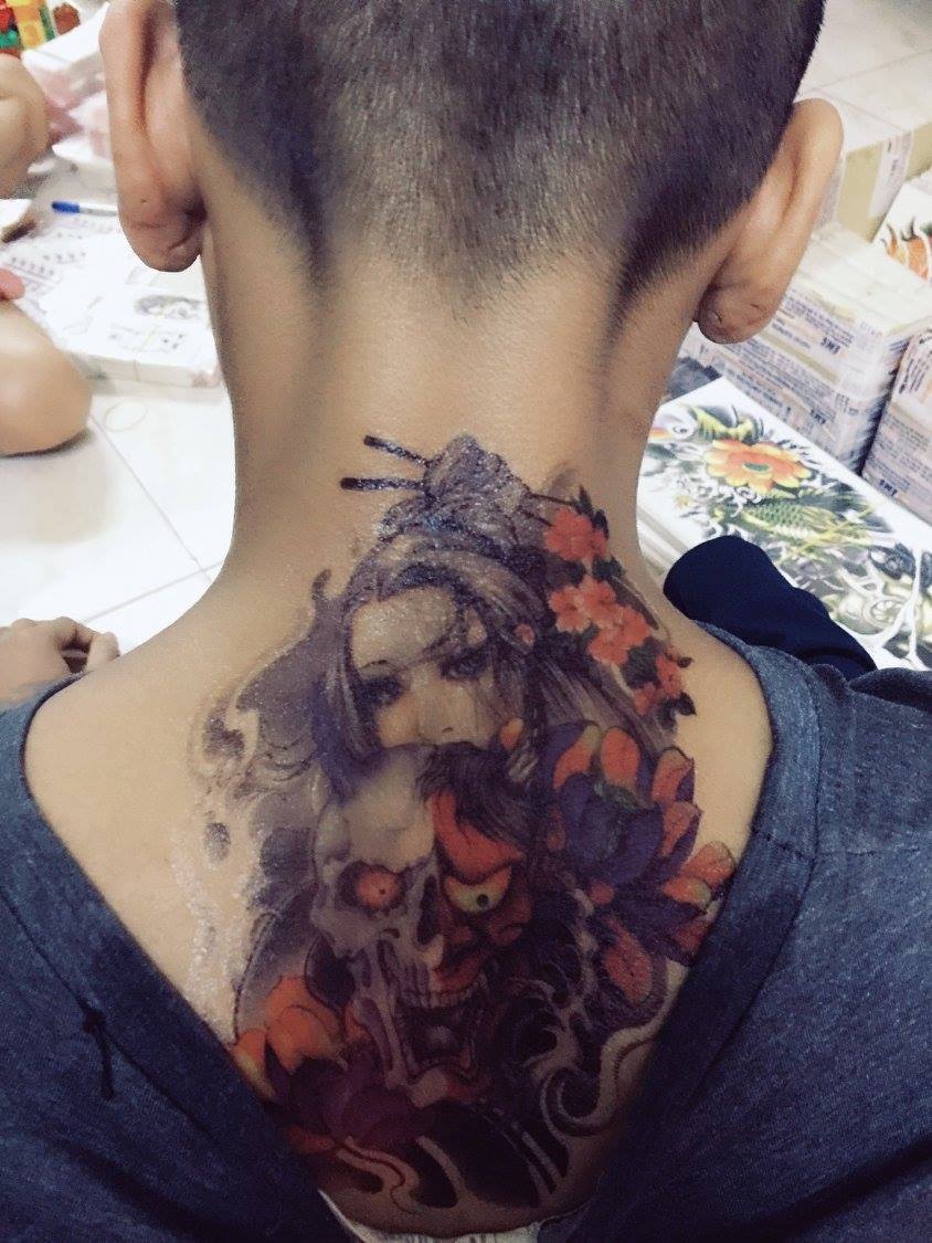 [HCM]Combo 4 hình xăm dán cô gái thổi sáo 15x22cm bắp tay màu- mua từ 2 combo tặng 2 tấm đồng size