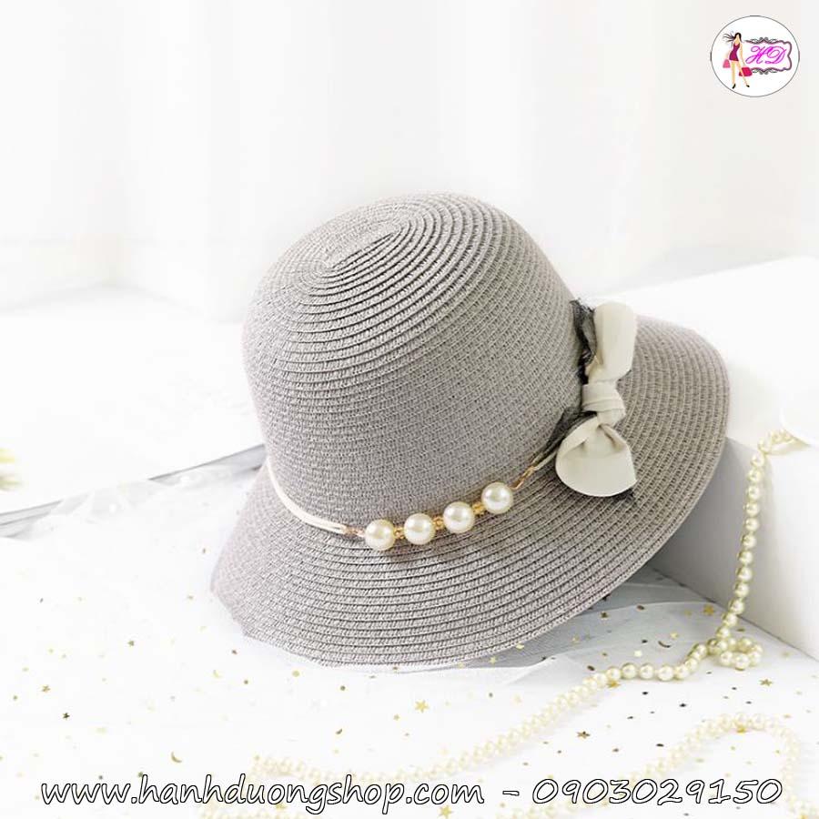 [HCM]Mũ rộng vành du lịch biển dành cho nữ gắn chuỗi ngọc trai độc đáo chất liệu cói bền chắc đàn hồi tốt vành rộng giúp chống nắng hiệu quả