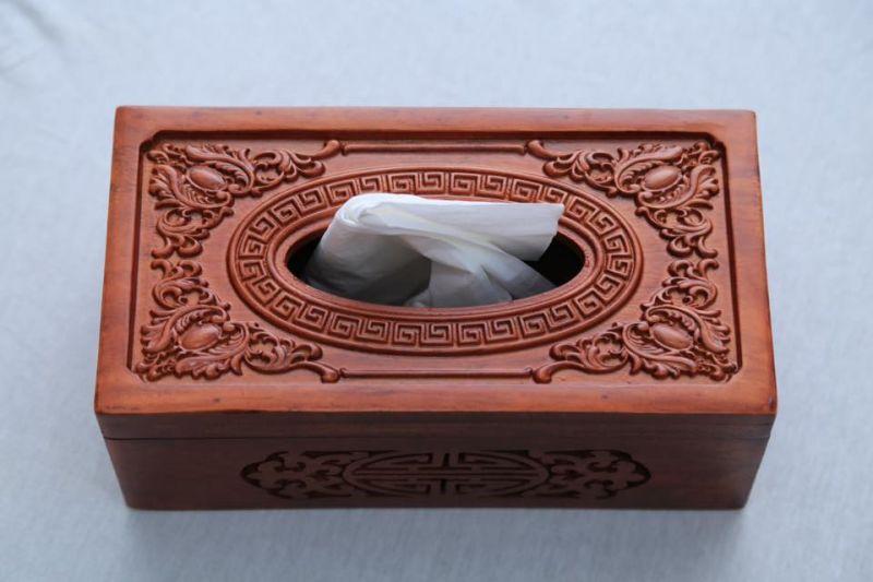 Hộp đựng khăn giấy bằng gỗ hương cao cấp trạm khắc hoa văn