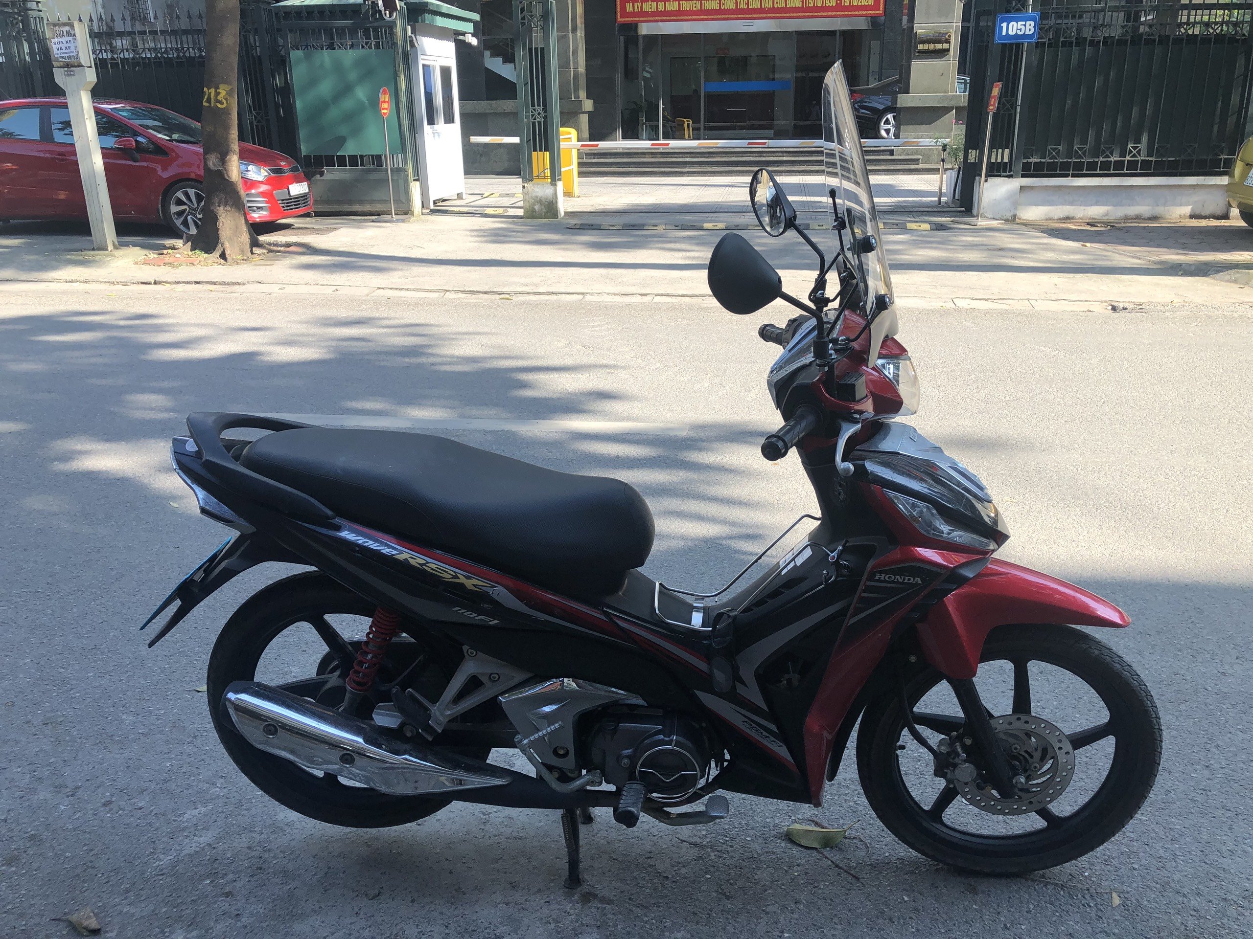 Kính chắn gió xe máy Honda Wave