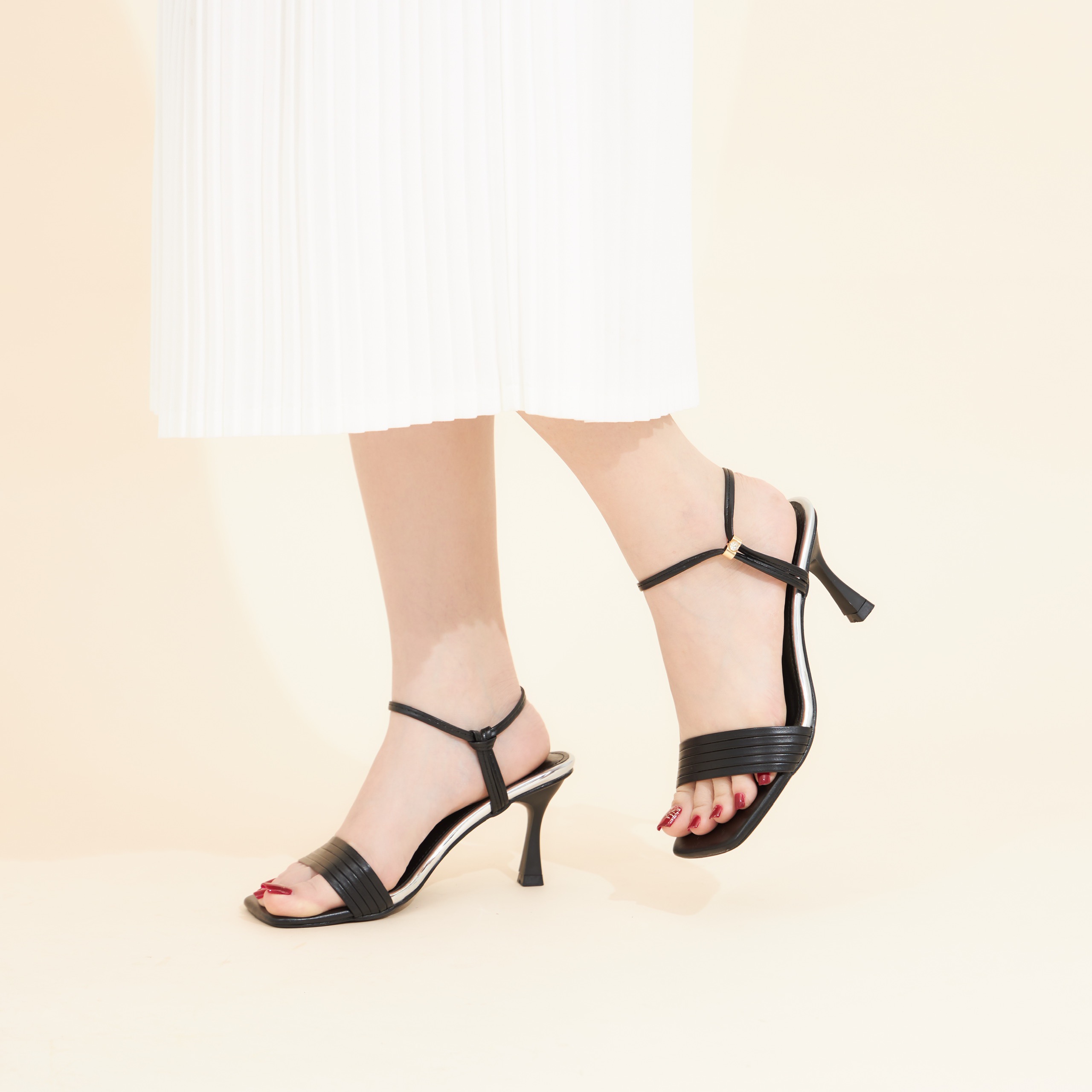 Giày mwc 4330 - giày sandal cao gót đế nhọn 5cm quai ngang basic