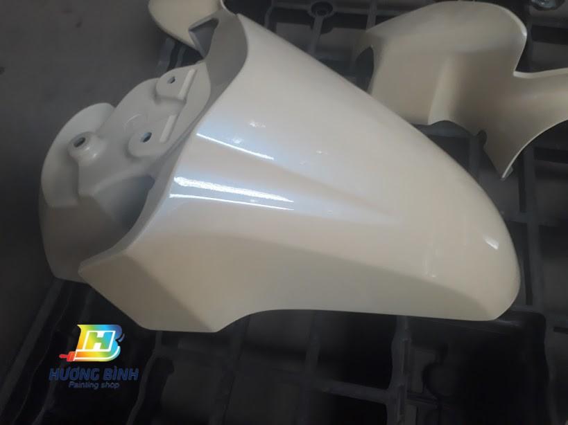 Sơn xịt samurai màu trắng kem - h199