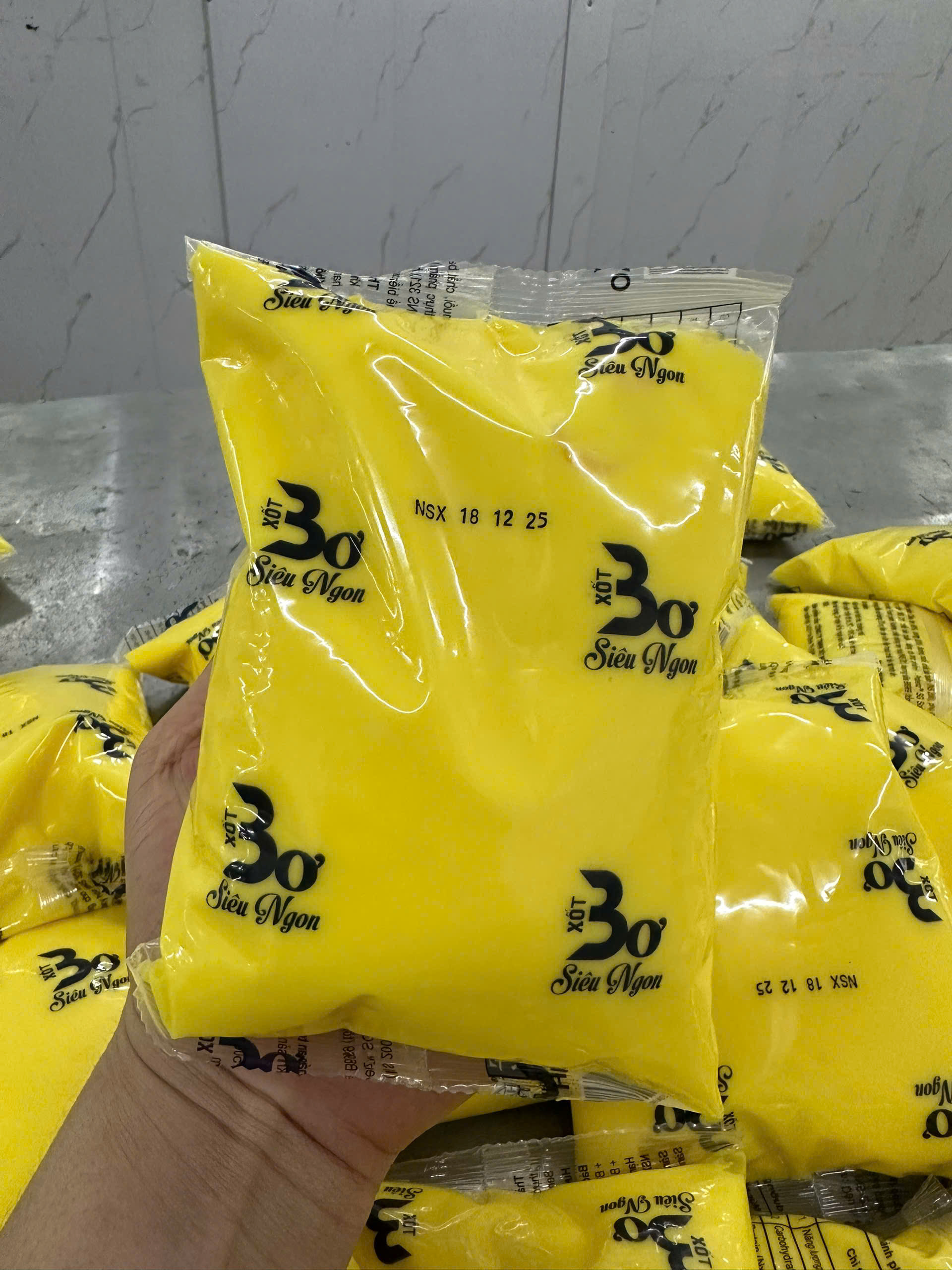 Bơ vàng hột gà - hủ 500gr