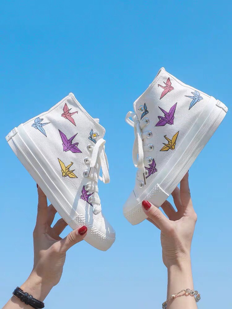 GIẦY THỂ THAO NỮ CAO CỔ (HẠC ĐỔI MÀU)