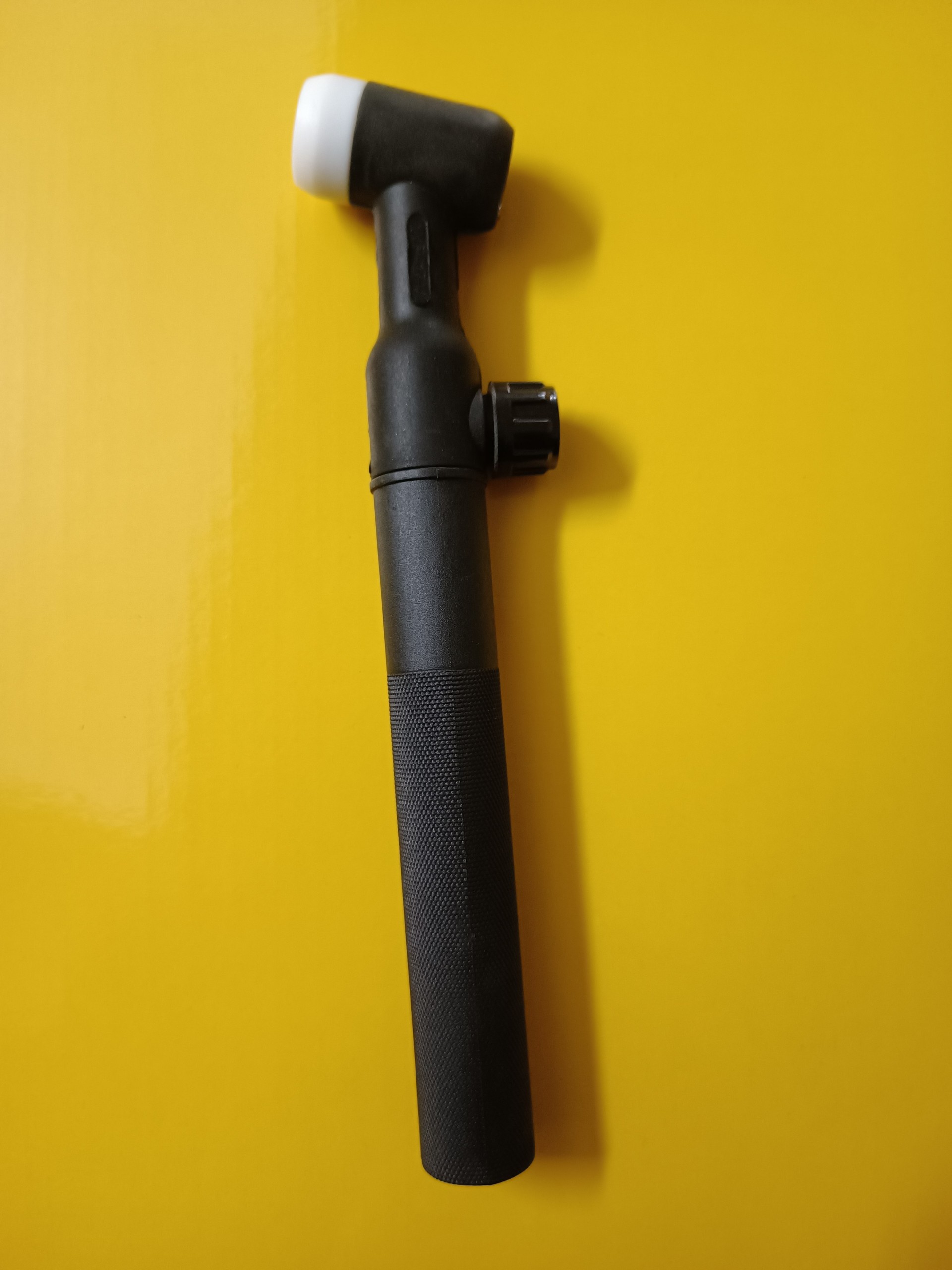 Tay mỏ hàn tig quẹt WP17-V có núm chỉnh khí dùng để hàn inox mỏng