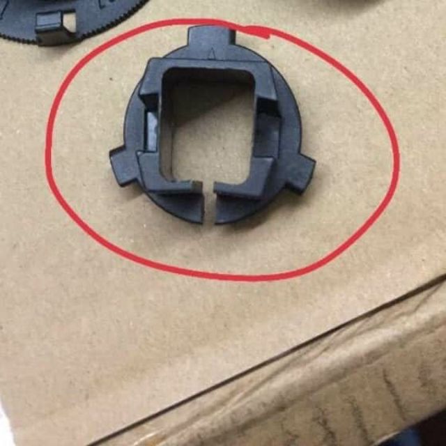 CHÂN CÀI BÓNG XENON H7 DÀNH CHO XE LẮP BÓNG XENON H7