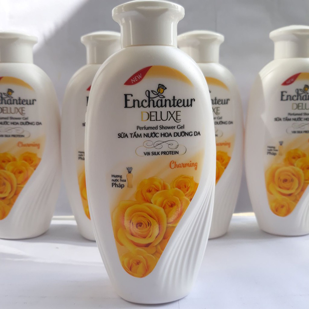 Sữa tắm hương nước hoa Enchanteur Charming 150g