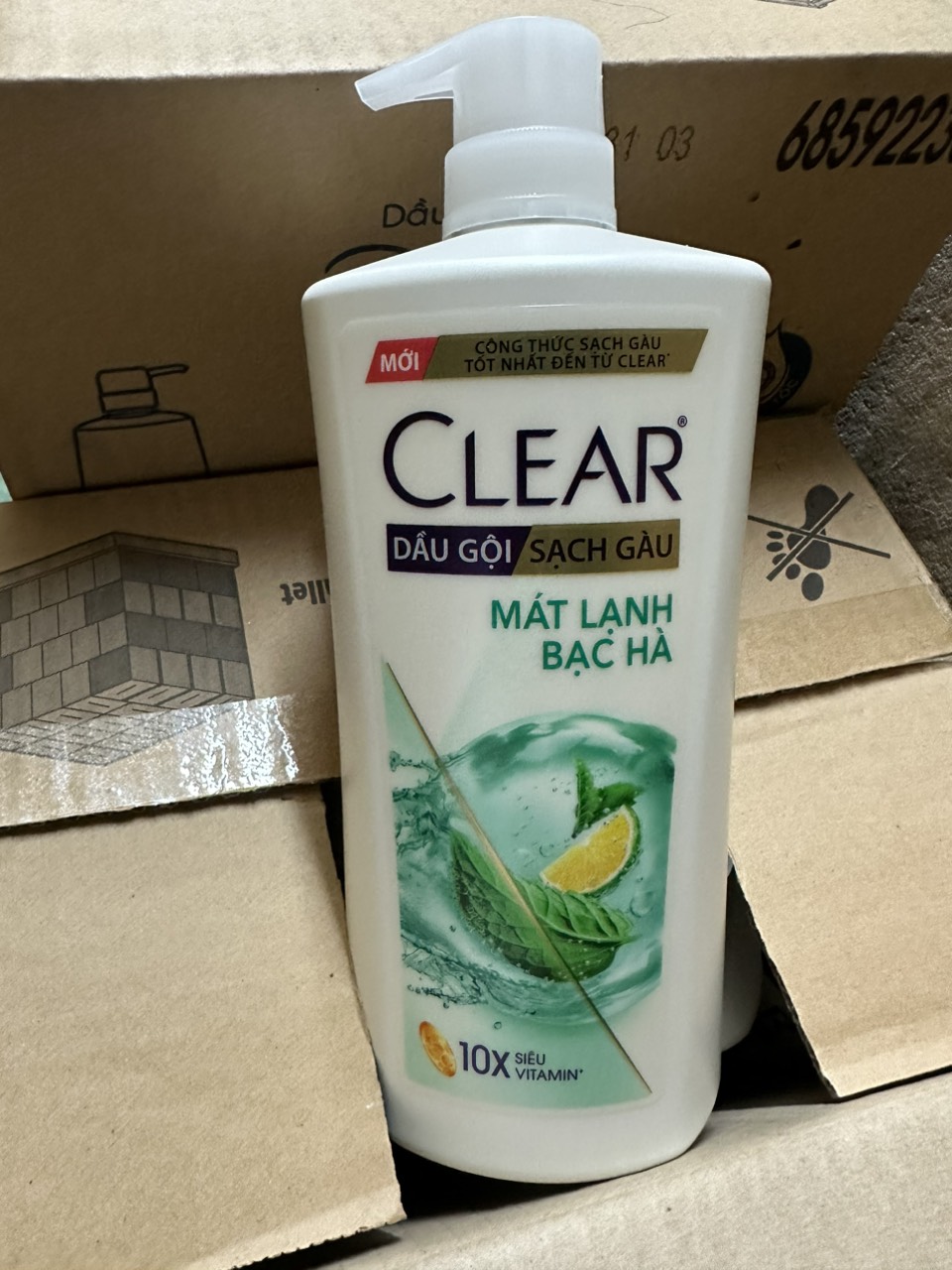 DẦU GỘI CLEAR BẠC HÀ 880G