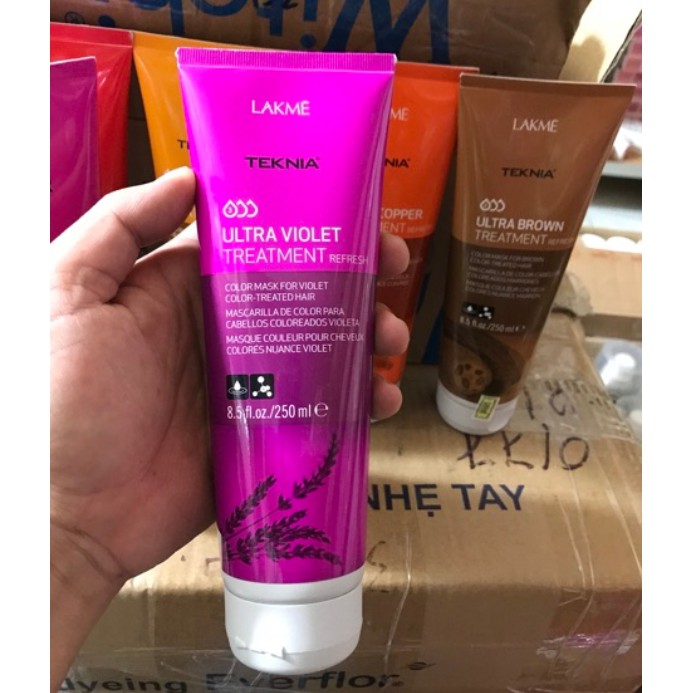 Kem ủ tóc cho tóc tím Lakme Teknia Ultra Violet Treatment Refresh 250ml | Kem ủ tóc cho tóc tím Lakme Teknia Ultra Violet Treatment Refresh 250ml |