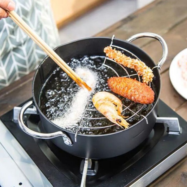 (GIAO HÀNG NHANH) NỒI CHIÊN LỌC DẦU CHỐNG DÍNH CAO CẤP TẶNG KÈM VỈ GÁC RÁO DẦU TIỆN LỢI - CHẢO CHIÊN RÁN THỰC PHẨM LÒNG SÂU - NỒI NẤU LẨU NẤU MÌ ĐA NĂNG CHIÊN XÀO LUỘC RÁN ĐỀU ĐƯỢC