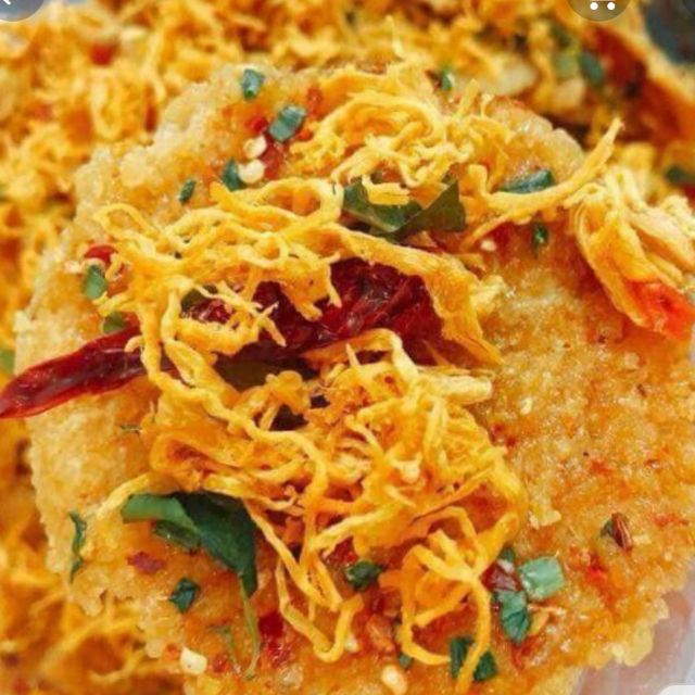 [HCM]Cơm Cháy Lắc Khô Gà Nhà LàM 500Gr/Hũ