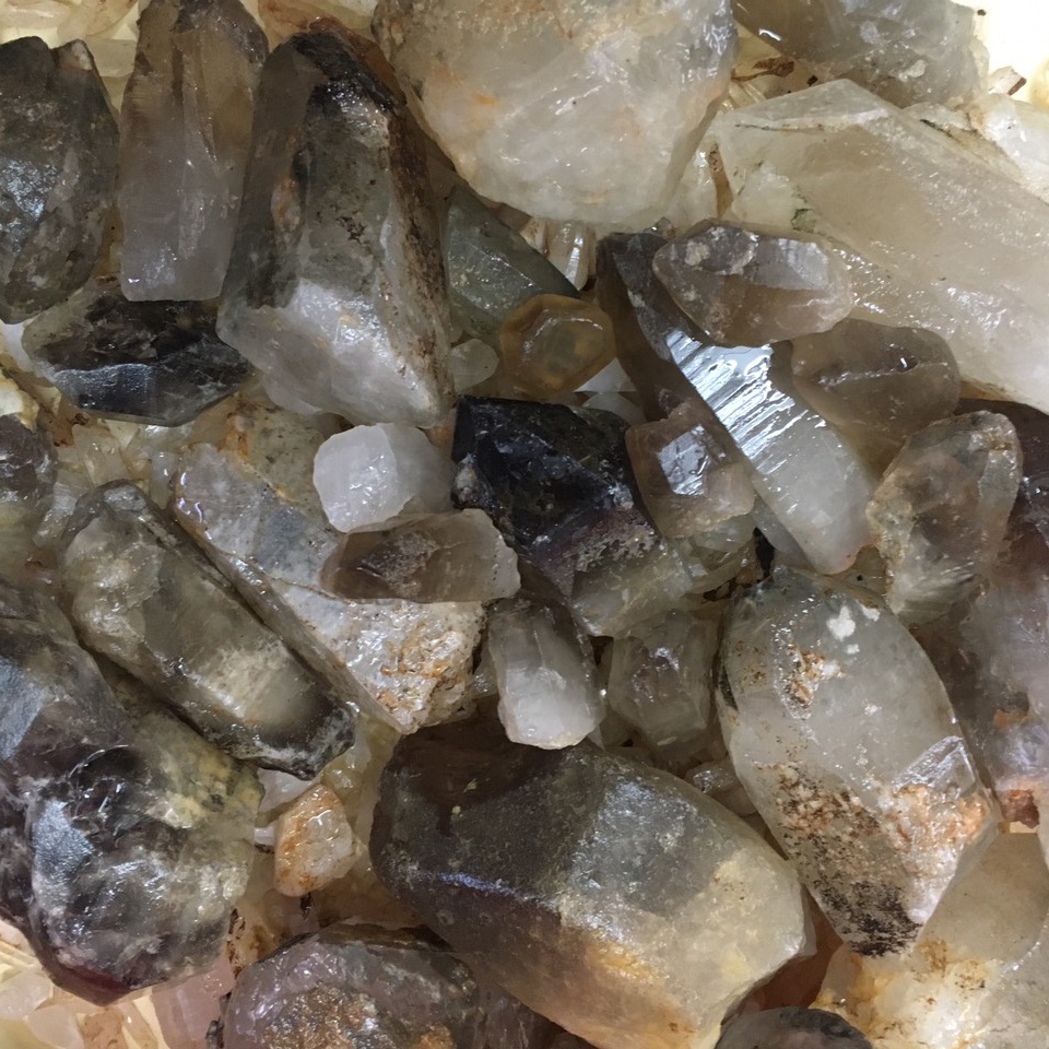 1000GR Đá Thô Thạch Anh Khói