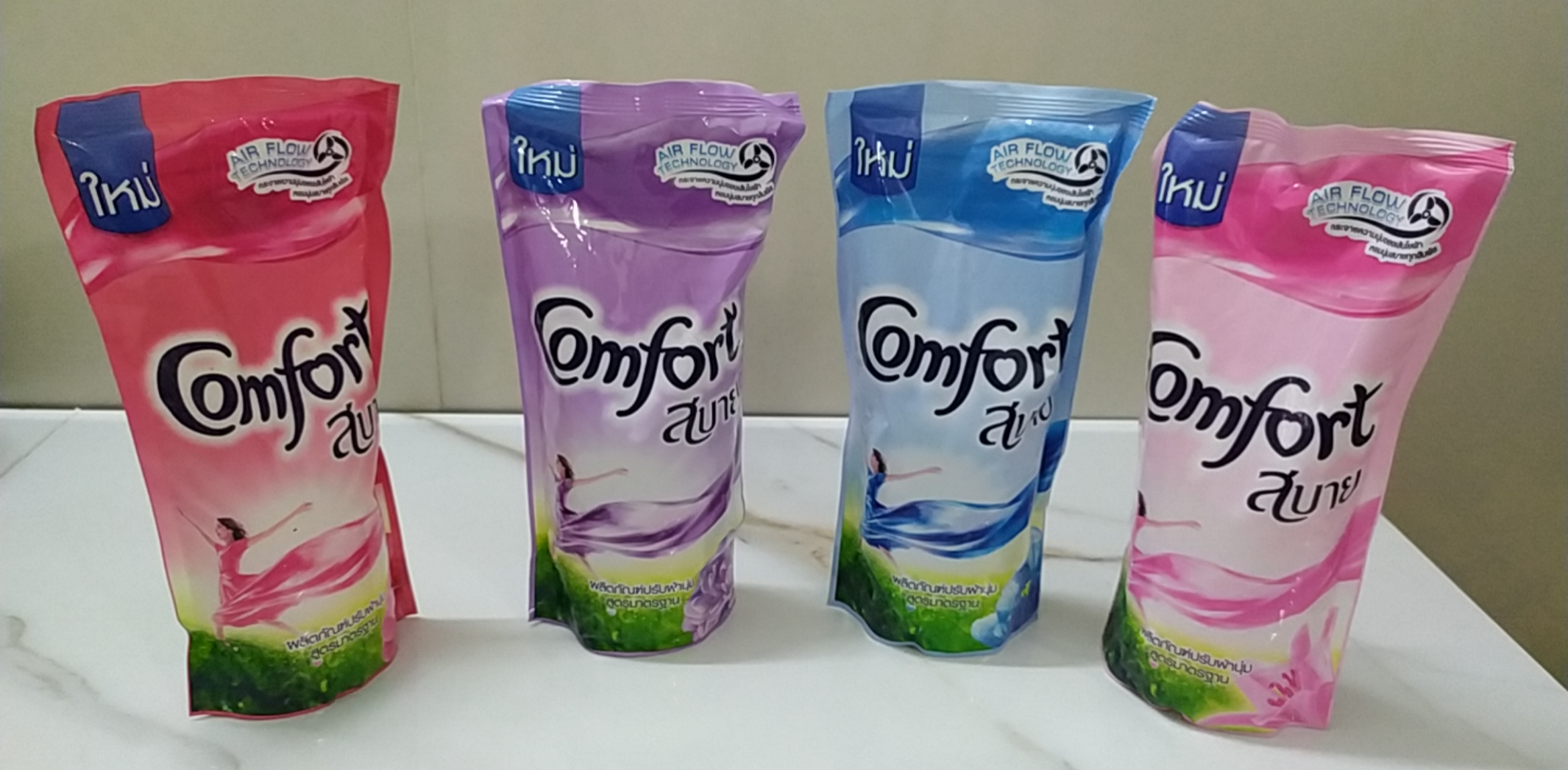 Nước xả vải comfort  thái lan 580ml làm mềm vải hương thơm mát cả ngày