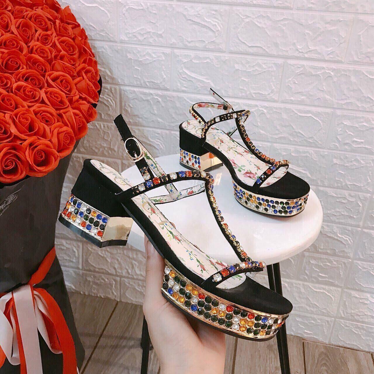Sandal hồ ngọc hà đính đá sd213
