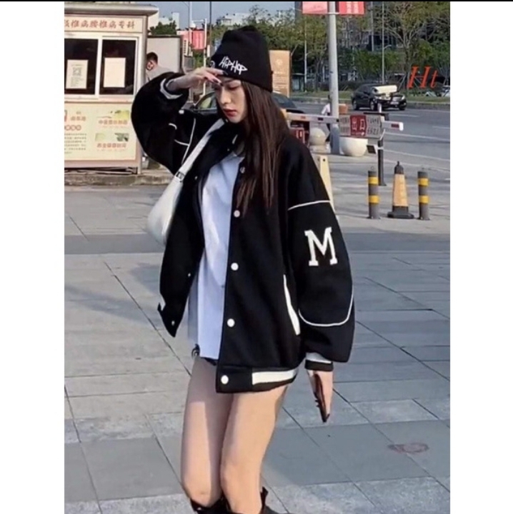  ÁO KHOÁC BOMBER NAM NỮ VÒNG TAY CHỮ M CHẤT NỈ COTTON XỊN XÒ CÚC BẤM PHỐI TÚI 